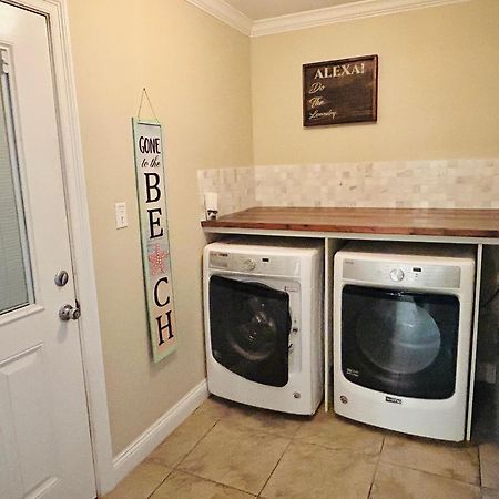 4/3 Home Centrally Located, Beach, Casino, Airport, Dining, Golfing, Shopping, Entertainment Gulfport Bagian luar foto
