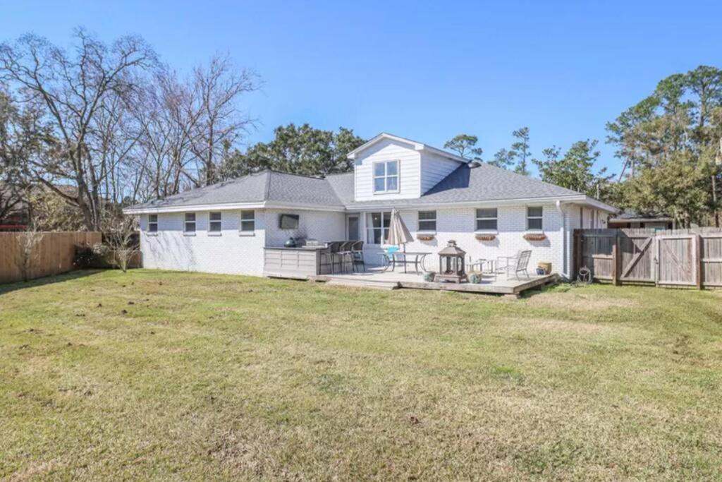 4/3 Home Centrally Located, Beach, Casino, Airport, Dining, Golfing, Shopping, Entertainment Gulfport Bagian luar foto