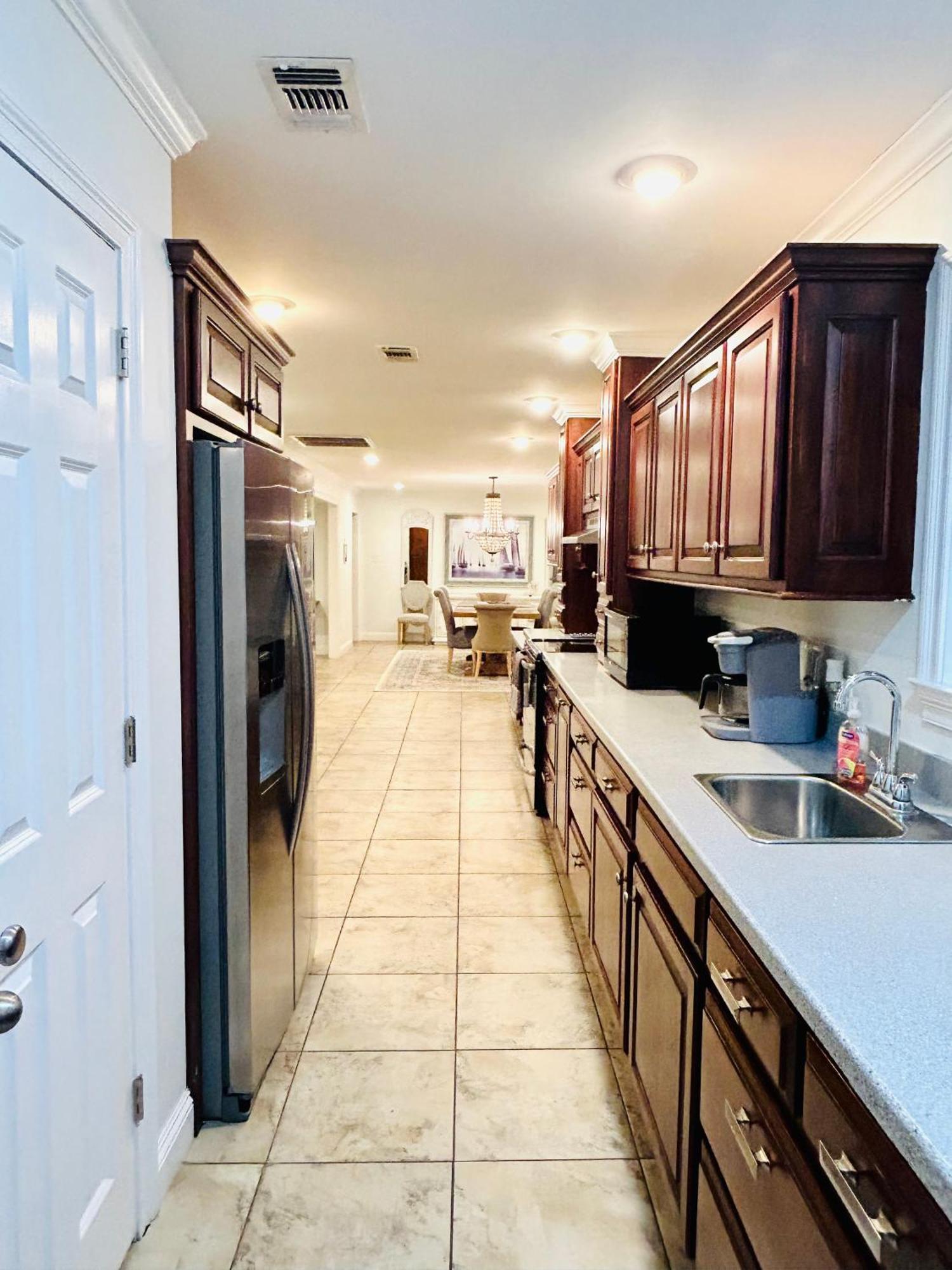 4/3 Home Centrally Located, Beach, Casino, Airport, Dining, Golfing, Shopping, Entertainment Gulfport Bagian luar foto