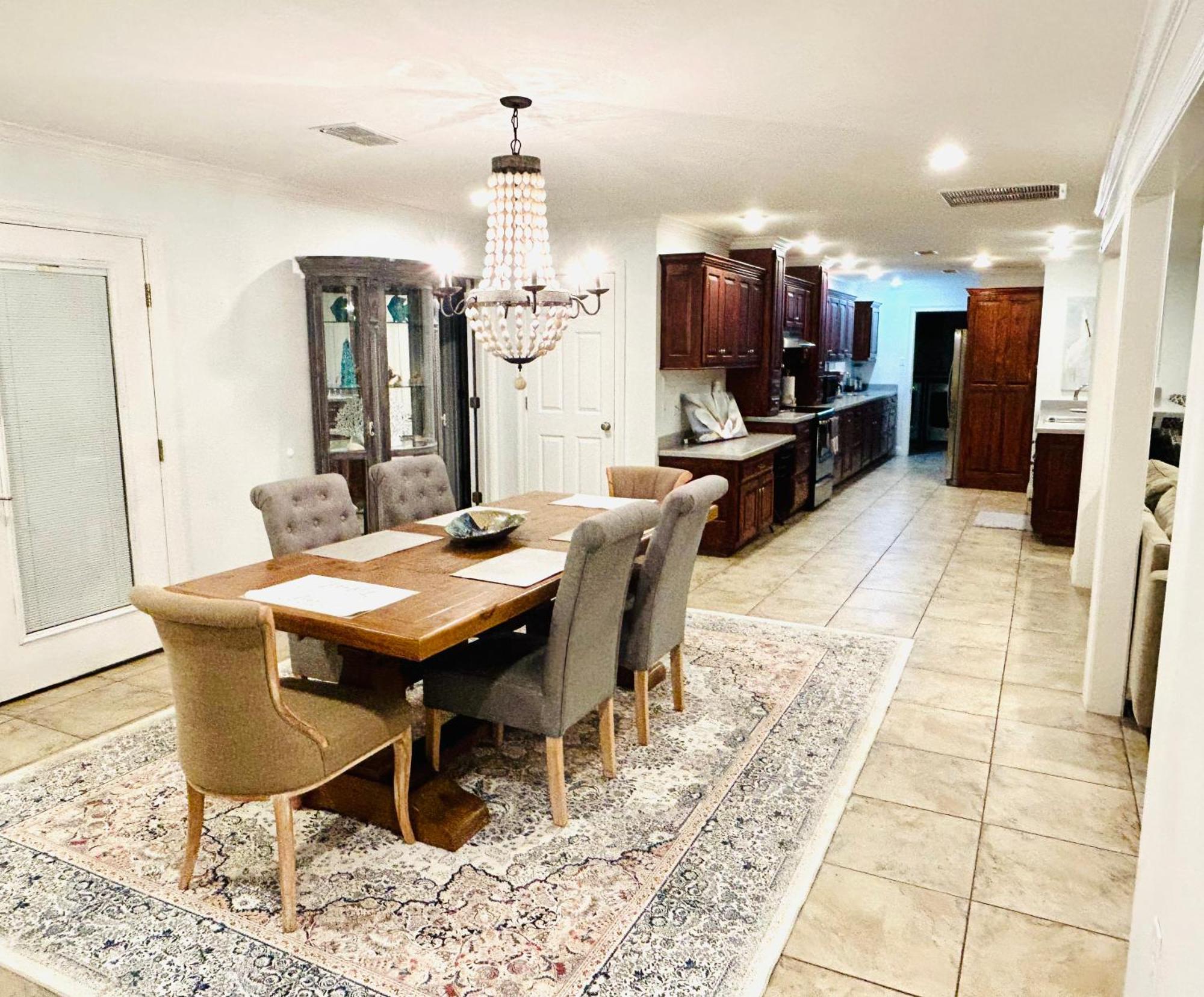 4/3 Home Centrally Located, Beach, Casino, Airport, Dining, Golfing, Shopping, Entertainment Gulfport Bagian luar foto